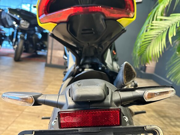 2019 MV Agusta Dragster 800, серый, 1250000 рублей - вид 16