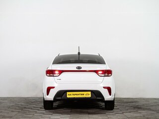 2019 Kia Rio IV, белый, 1199000 рублей, вид 5