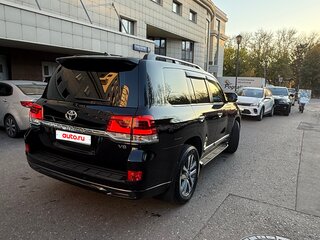 2018 Toyota Land Cruiser 200 Series Рестайлинг 2, чёрный, 6500000 рублей, вид 5