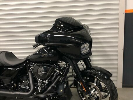 2025 Harley-Davidson Street Glide, чёрный, 4190000 рублей, вид 2