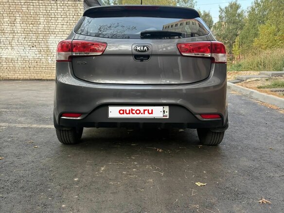 2016 Kia Rio III Рестайлинг, серый, 1030000 рублей - вид 6