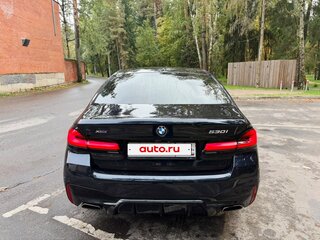 2022 BMW 5 серии 530i xDrive VII (G30/G31/G38) Рестайлинг, чёрный, 4200000 рублей, вид 4