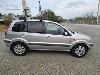 2007 Ford Fusion I Рестайлинг, серебристый, 550000 рублей, вид 4