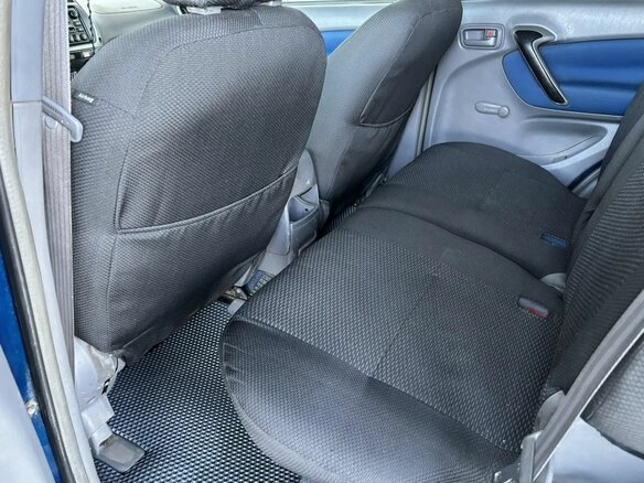 2001 Toyota RAV4 II (XA20), синий - вид 12