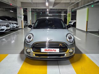 2017 Mini Hatch Cooper D III (F55/F56), серый, 1820000 рублей, вид 2