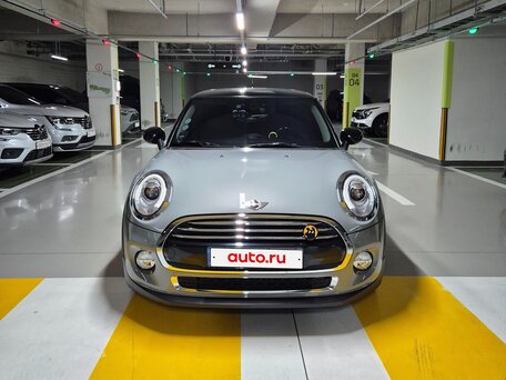 2017 Mini Hatch Cooper D III (F55/F56), серый, 1820000 рублей, вид 2