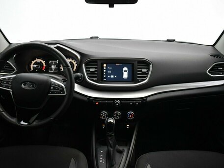 2024 Lada (ВАЗ) Vesta SW I Рестайлинг (NG), белый, 1140000 рублей, вид 5