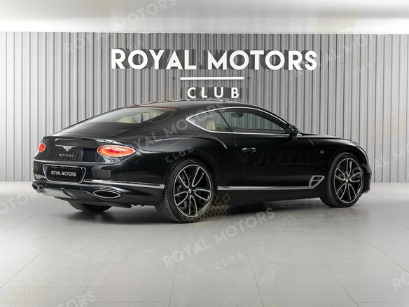 2018 Bentley Continental GT III, чёрный, 12490000 рублей - вид 4