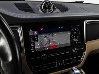 2021 Porsche Macan I Рестайлинг, красный, 5000000 рублей, вид 4