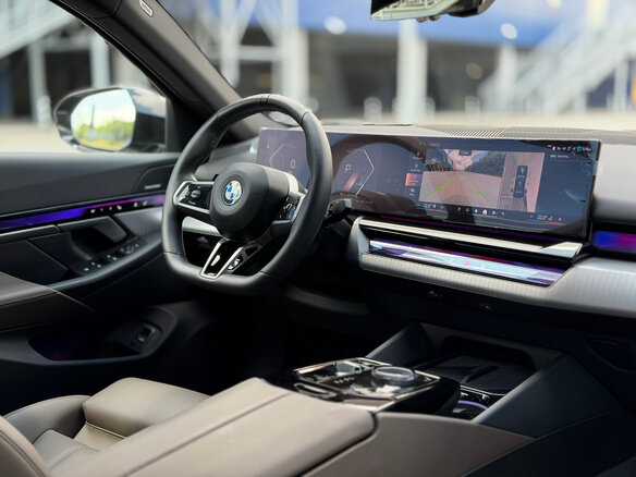 2024 BMW 5 серии 523d VIII (G60/G61/G68), серый - вид 14