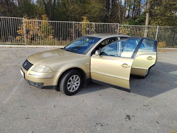2001 Volkswagen Passat B5, бежевый, 370000 рублей - вид 5
