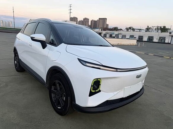 2024 Geely Geometry E 39.4 kWh, белый, 1380000 рублей - вид 2