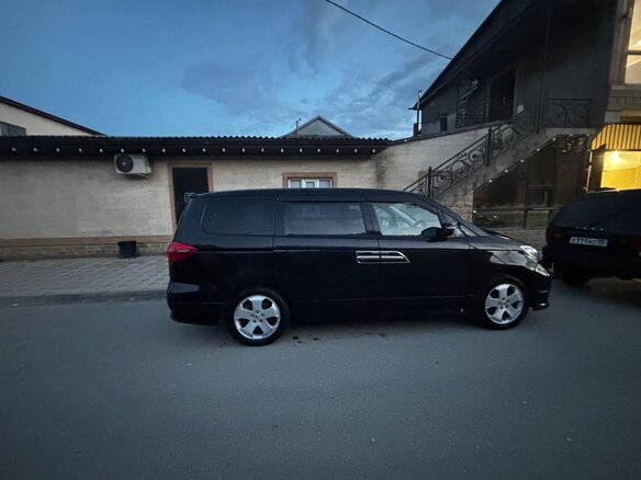 2007 Honda Elysion I Рестайлинг, чёрный, 949999 рублей - вид 1