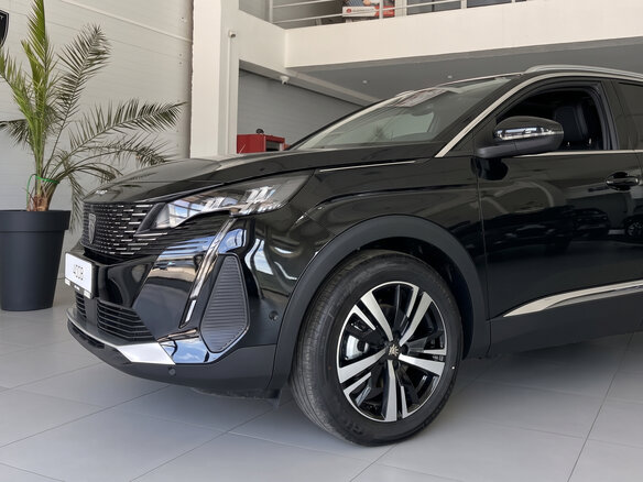 2026 Peugeot 4008 II Рестайлинг, чёрный, 4499000 рублей - вид 9