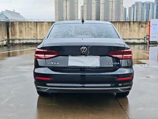 2022 Volkswagen Lavida III, чёрный, 1275000 рублей, вид 5