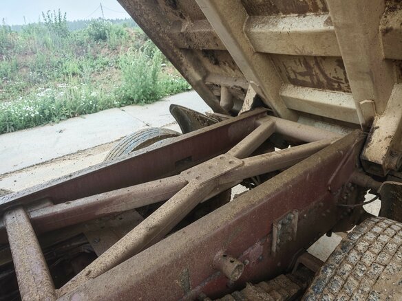 2004 Iveco EuroTrakker, белый, 850000 рублей - вид 19