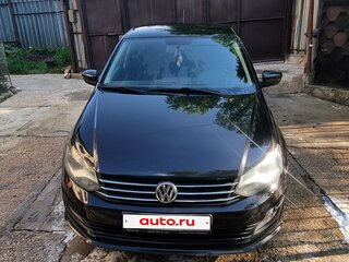 2015 Volkswagen Polo V Рестайлинг, чёрный, 690000 рублей, вид 2