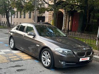 2013 BMW 5 серии 528i xDrive VI (F10/F11/F07), коричневый, 1800000 рублей, вид 1