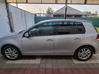 2012 Volkswagen Golf VI, серебристый, 1000000 рублей, вид 4