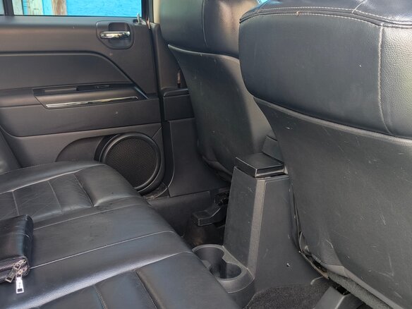 2011 Jeep Compass I Рестайлинг, серебристый, 900000 рублей - вид 9