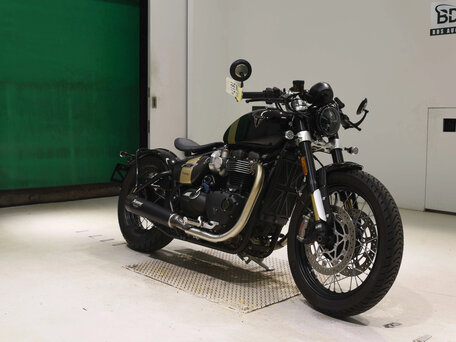 2025 Triumph Bonneville Bobber, чёрный, 2390000 рублей, вид 1
