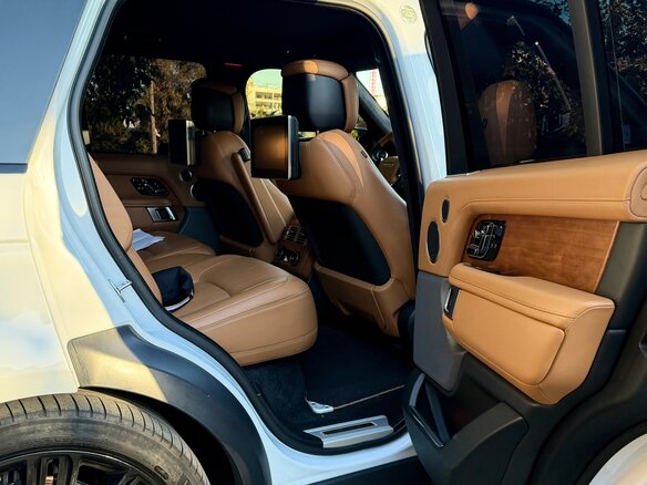2019 Land Rover Range Rover IV Рестайлинг, белый, 7700000 рублей - вид 23