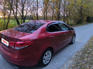 2017 Kia Rio III Рестайлинг, красный, 999990 рублей, вид 5