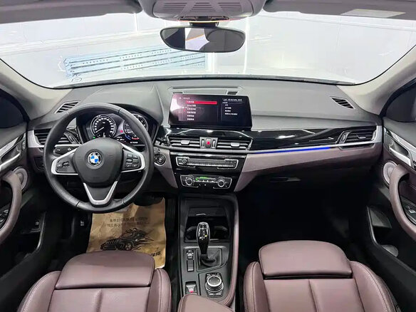 2022 BMW X1 Long 20Li sDrive II (F48) Рестайлинг, белый, 1937000 рублей - вид 8