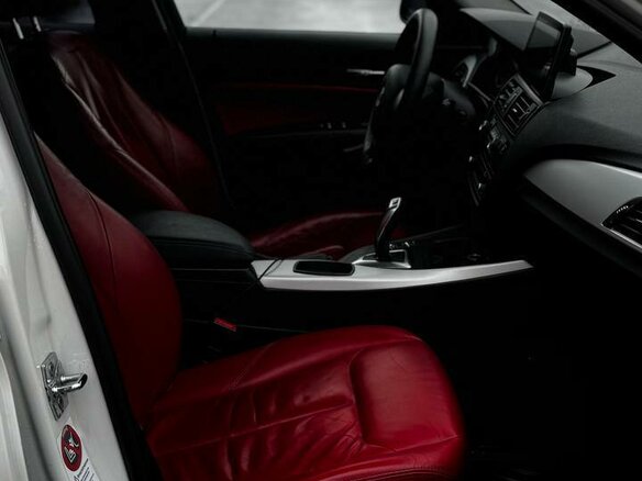 2011 BMW 1 серии 116i II (F20/F21), белый, 930000 рублей - вид 16
