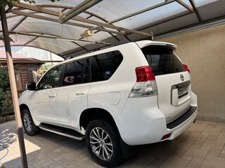 2012 Toyota Land Cruiser Prado 150 Series, белый, 3100000 рублей, вид 5