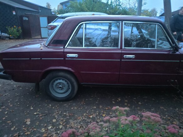 1999 Lada (ВАЗ) 2106 4-speed, пурпурный - вид 10