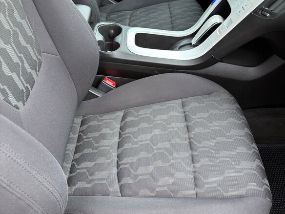 2013 Chevrolet Volt I, чёрный, 1045000 рублей - вид 26