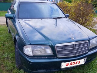 1997 Mercedes-Benz C-Класс 230 I (W202) Рестайлинг, зелёный, 300000 рублей, вид 1