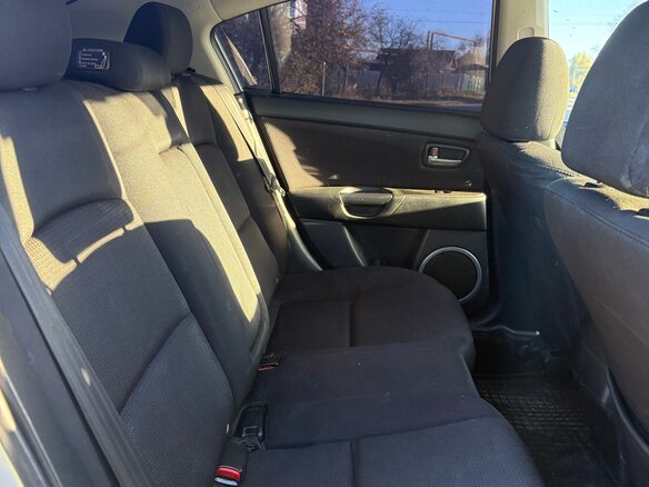 2006 Mazda 3 I (BK), серый, 360000 рублей - вид 11