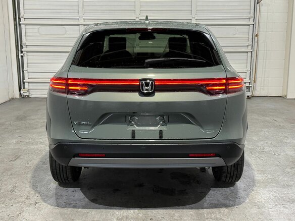 2026 Honda Vezel II Рестайлинг, белый, 1980000 рублей - вид 4