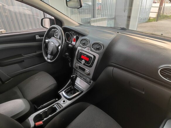 2010 Ford Focus II Рестайлинг, чёрный, 469000 рублей - вид 7