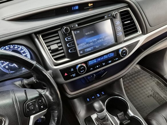 2014 Toyota Highlander III (XU50), серебристый, 2629000 рублей - вид 12
