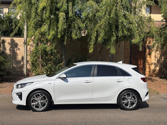 2018 Kia Ceed III, белый, 1750000 рублей - вид 6