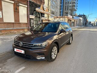 2017 Volkswagen Tiguan II, коричневый, 1960000 рублей, вид 1