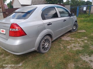 2007 Chevrolet Aveo I Рестайлинг, серебристый, 255000 рублей, вид 3
