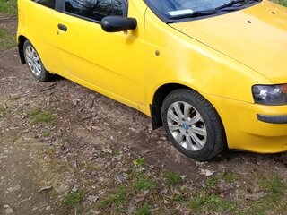 2002 Fiat Punto II, жёлтый, 205000 рублей, вид 1