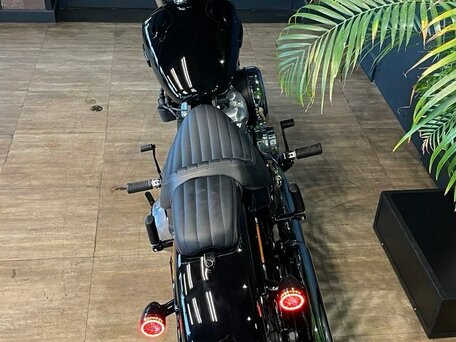 2025 Harley-Davidson Street Bob, чёрный, 2290000 рублей, вид 5