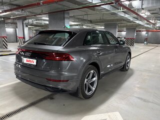 2018 Audi Q8 55 TFSI I (4M), серый, 7900000 рублей, вид 3