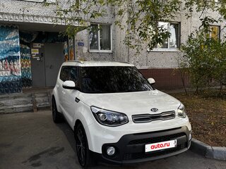 2017 Kia Soul II Рестайлинг, бежевый, 1500000 рублей, вид 5