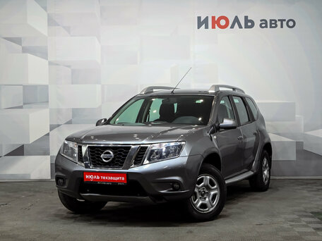 Nissan Terrano III (D10)