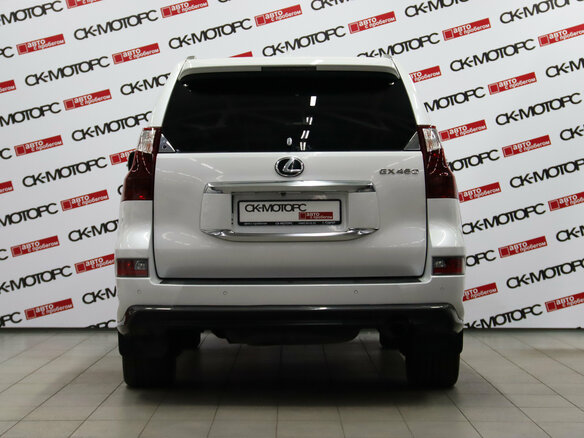 2020 Lexus GX 460 II Рестайлинг 2, белый, 5595950 рублей - вид 3