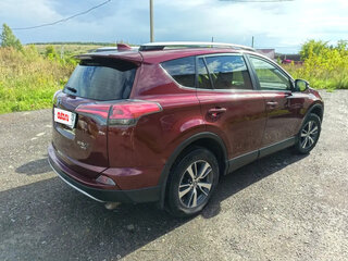 2016 Toyota RAV4 IV (XA40) Рестайлинг, красный, 2000000 рублей, вид 3
