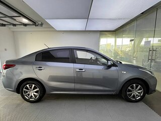 2019 Kia Rio IV, серый, 1149000 рублей, вид 4
