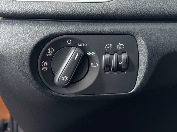 2012 Audi Q3 I (8U), оранжевый, 1657000 рублей - вид 11