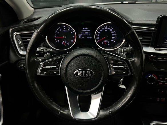 2018 Kia Ceed III, белый - вид 7
